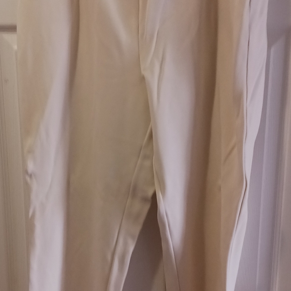 White trouser - Picture 2 of 3